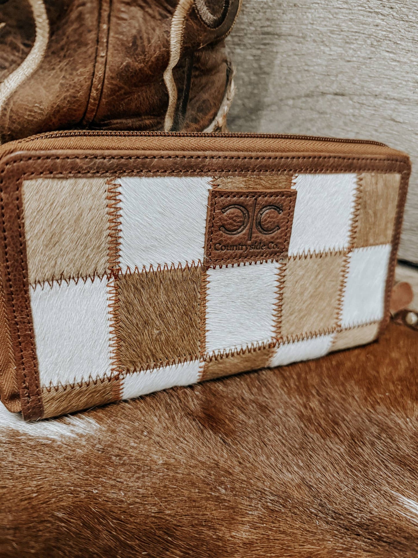 Calypso Women's Cowhide Wallet Wristlet Checkered