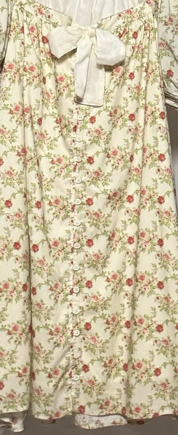Darling Floral Dress With Bow, Buttons, and Puff Sleeves