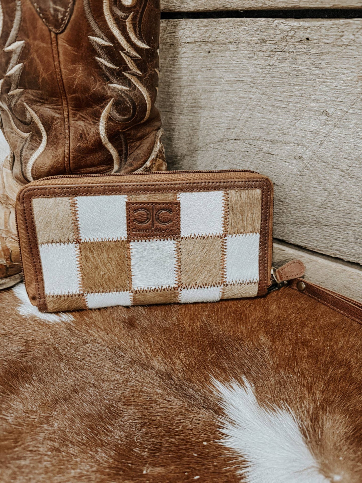Calypso Women's Cowhide Wallet Wristlet Checkered